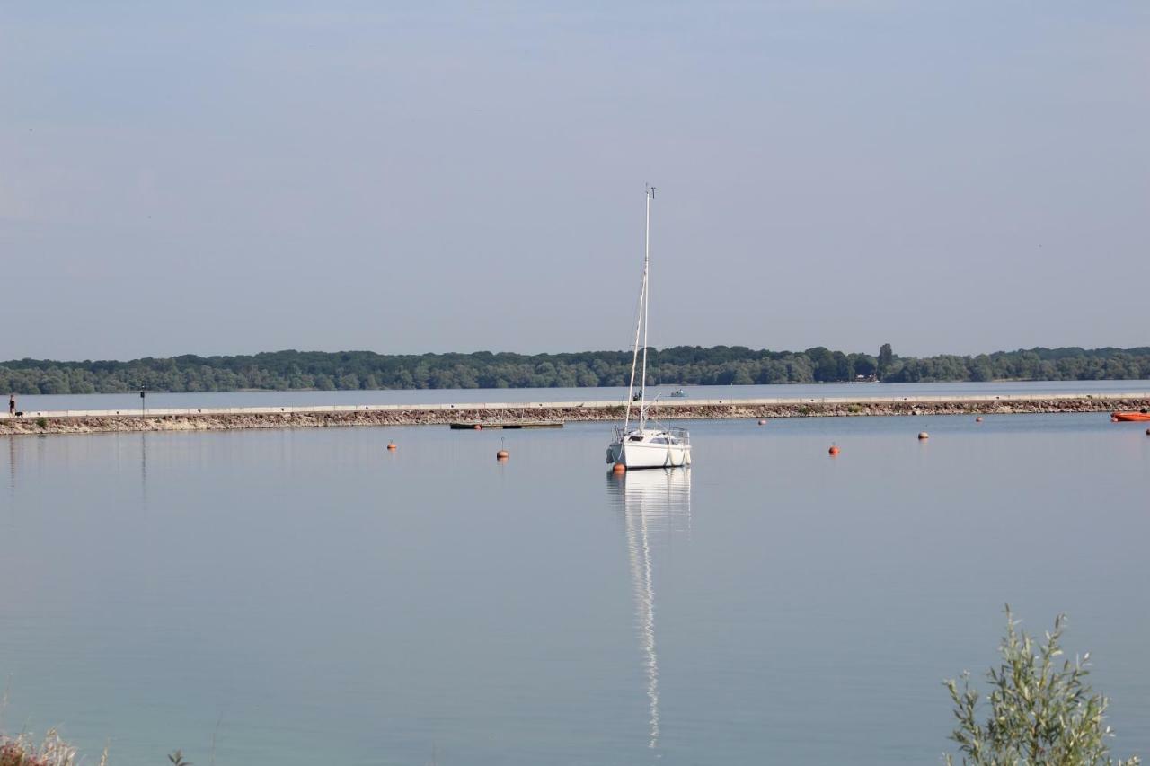 Le Port Mesnil Villa Exterior foto